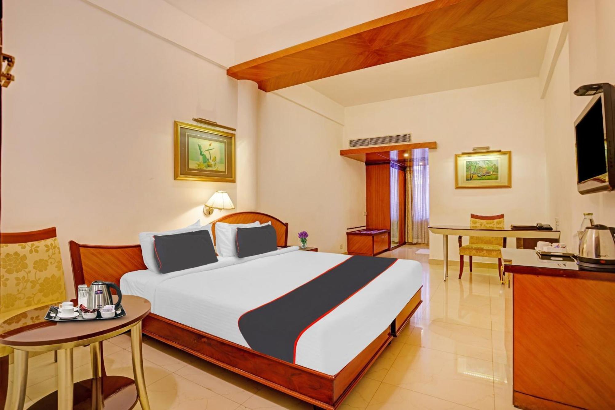 Super Collection O Indraprastha Hotel Thiruvananthapuram Екстериор снимка